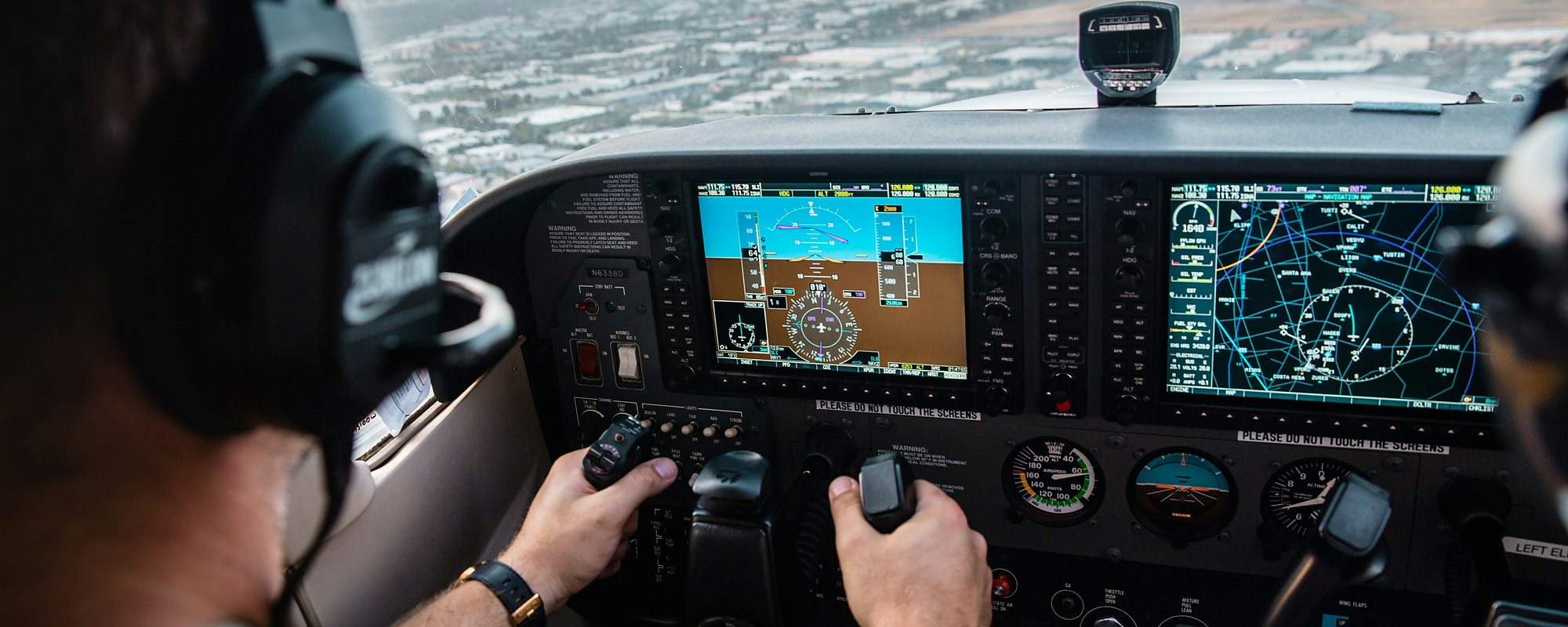 ETVision live gaze in the cockpit, through the pilot's eyes